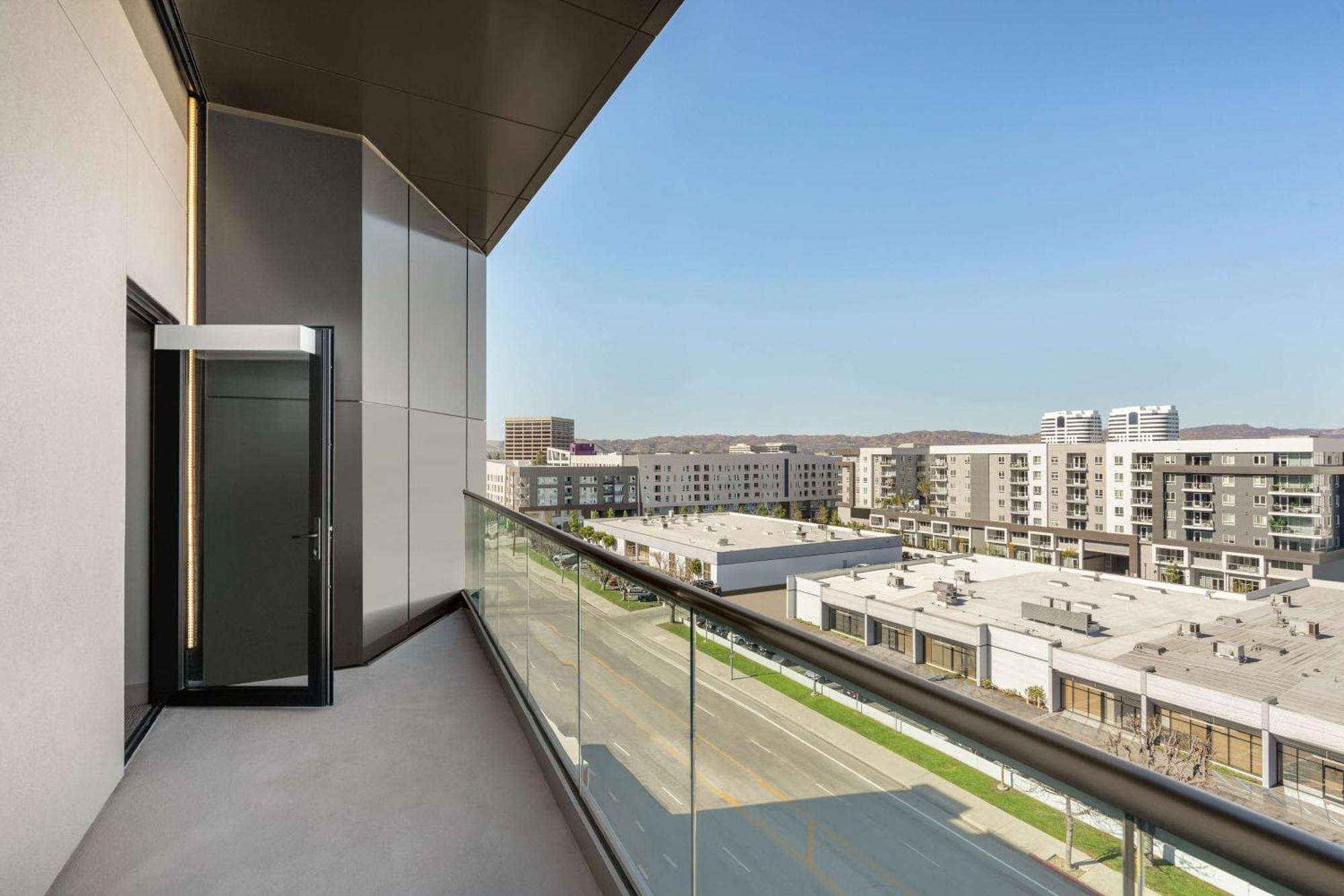 Home2 Suites By Hilton Woodland Hills Los Angeles Exteriör bild